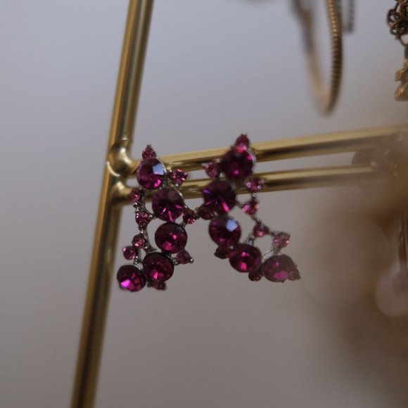 Stylish Pink Earrings - Effortless Charm! - Picture 2 of 4